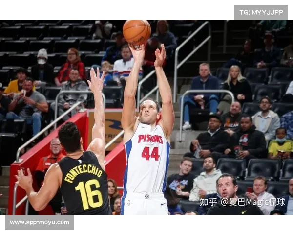 活塞主场迎战爵士，年轻活力对阵成熟体系