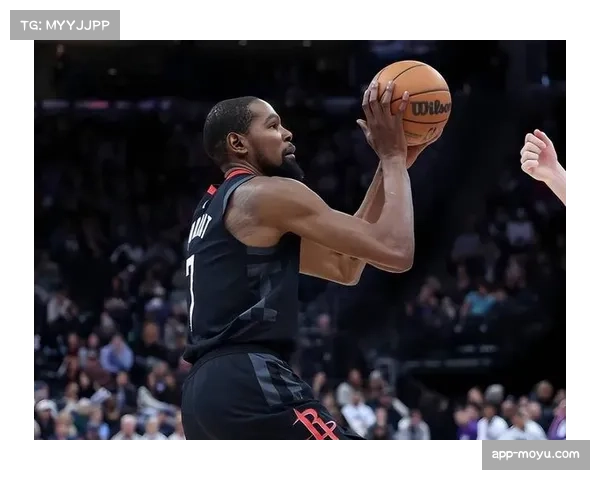 太阳第三节一波流带走比赛,布克杜兰特合砍65分击败缺少亚历山大的雷霆 太阳第三节一波流带走比赛,布克杜兰特合砍65分击败缺少亚历山大的雷霆